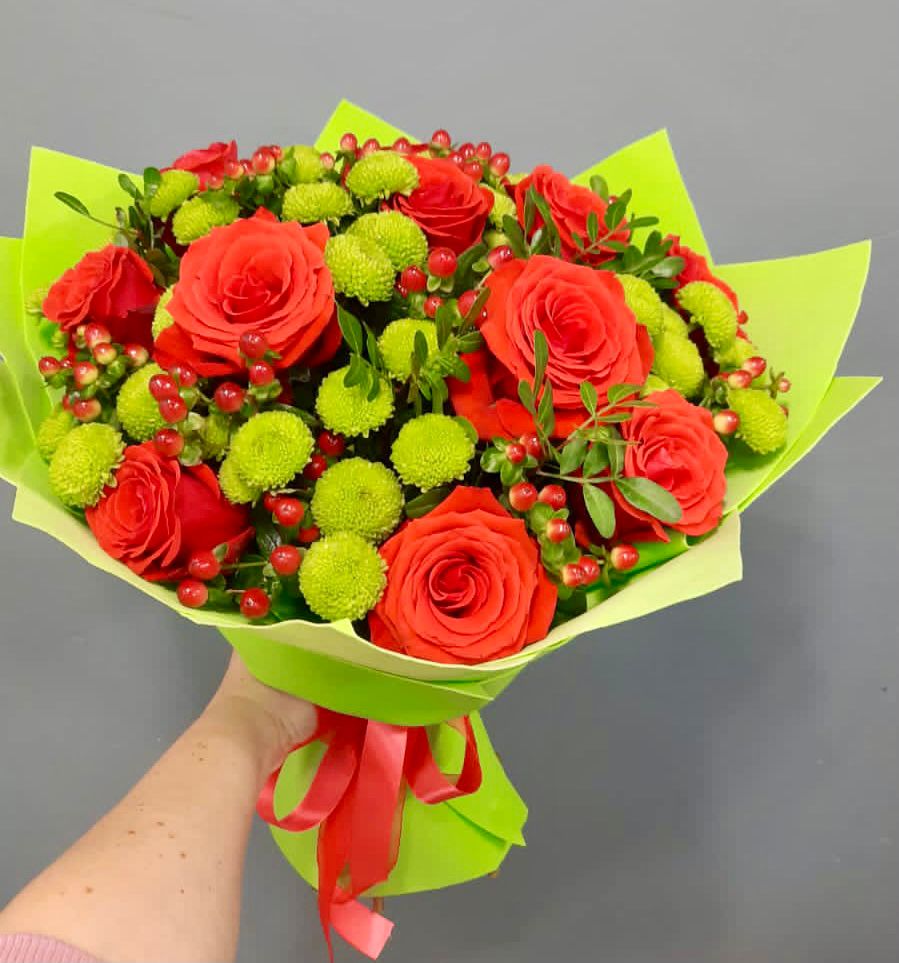 Букет признание в Курчатове Букет цветов из: Хризантемы и Розы в Курчатове