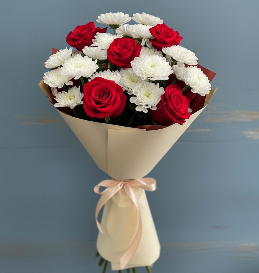 Букет романтическая гармония в Курчатове Букет цветов из: Розы и Хризантемы в Курчатове