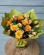 Букет созвездие в Курчатове Букет цветов из:  Альстромерии и Розы в Курчатове