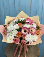 Букет гармония природы в Курчатове Букет цветов из:  Розы, Герберы и Хризантемы в Курчатове