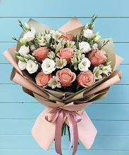 Букет олимп в Курчатове Букет цветов из:  Розы, Альстромерии и Лизиантусы в Курчатове