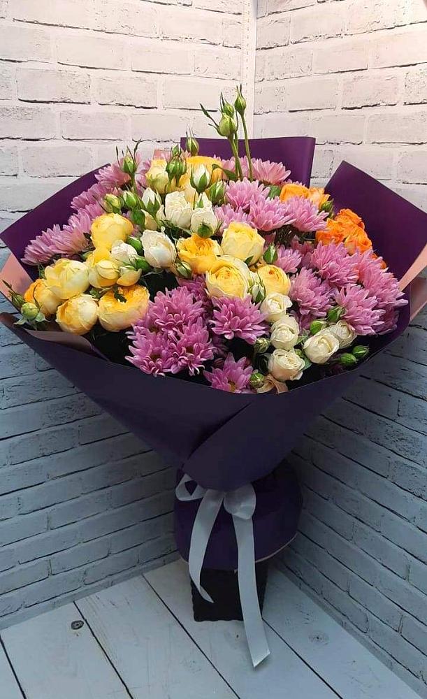 Букет Красочный праздник в Курчатове Букет цветов из: Хризантемы и Розы в Курчатове