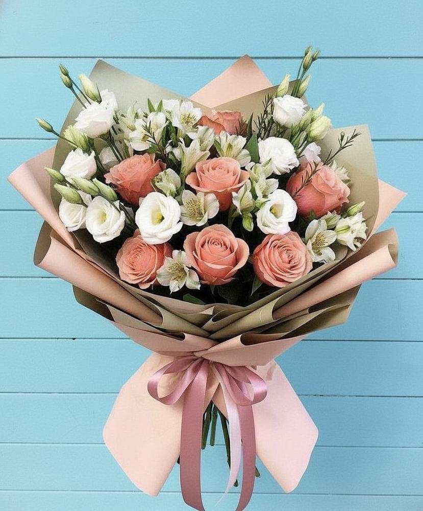 Букет олимп в Курчатове Букет цветов из: Розы, Альстромерии и Лизиантусы в Курчатове