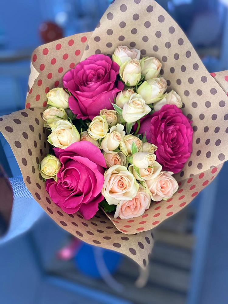 Букет ласковый взгляд в Курчатове Букет цветов из: Розы в Курчатове