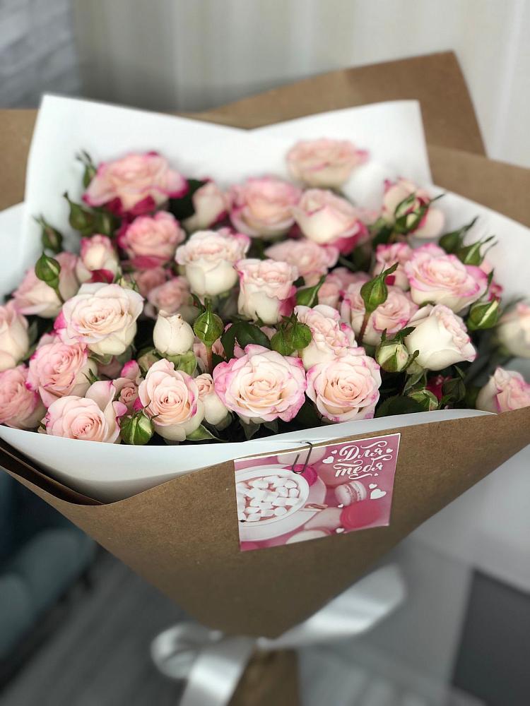 Букет теплый ветер в Курчатове Букет цветов из: Розы в Курчатове