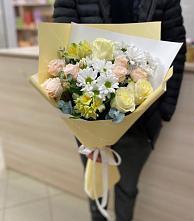 Букет цветов из:  Альстромерии, Розы и Хризантемы в Курчатове
