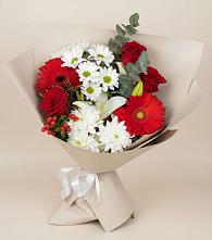 Букет поцелуй лета в Курчатове Букет цветов из:  Розы, Хризантемы, Герберы и Лилии в Курчатове