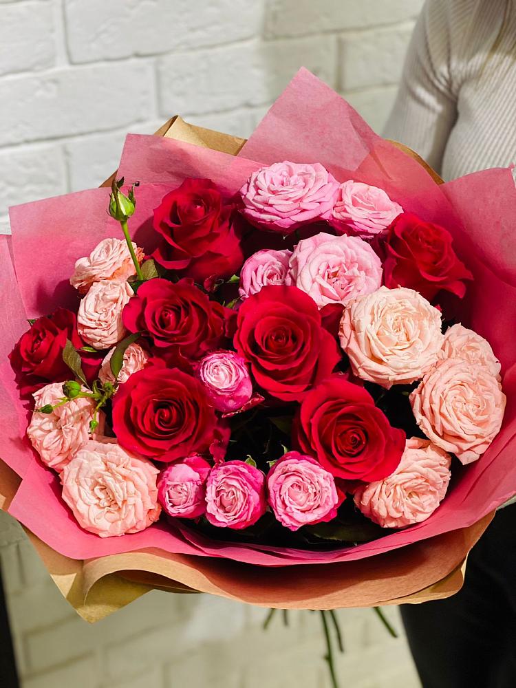 Букет Великолепный в Курчатове Букет цветов из: Розы в Курчатове