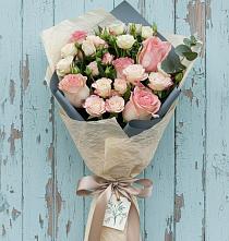 Букет нежный и розовый #REPLACE_PRED# Курчатове Букет цветов из:  Розы #REPLACE_PRED# Курчатове