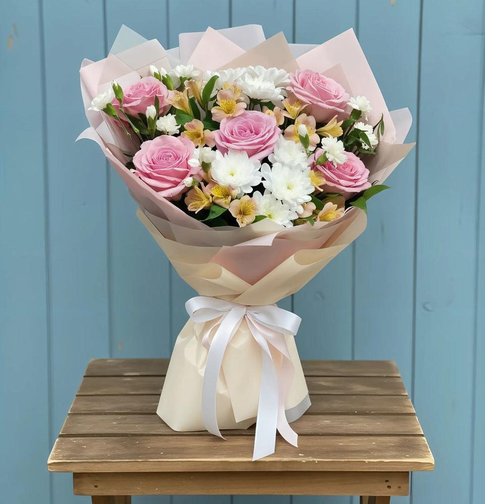 Букет французская меренга в Курчатове Букет цветов из: Гвоздики, Орхидеи и Розы в Курчатове