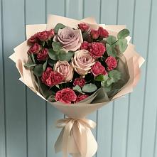 Букет цветов из:  Гвоздики и Розы в Курчатове