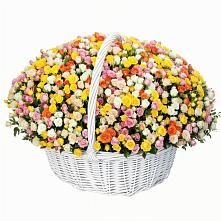 Премиум корзина Кустовых Роз в Курчатове Премиум букет из: Розы в Курчатове